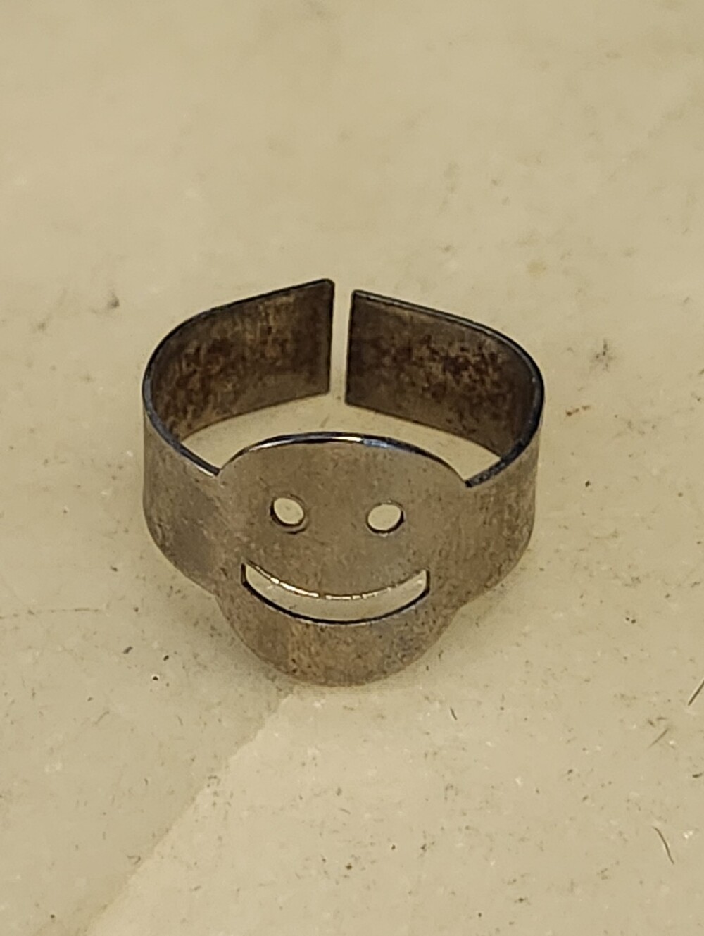 Vtg 60's Smiley Face Adjustable Silver Tone Novelty Ring - Cracker Jack Prize!